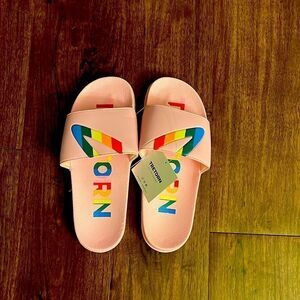 Tretorn Pink & Multicolor Design Slides Sandals Size 11 New Nordstroms